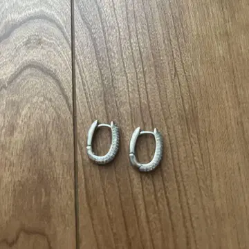 UNITED ARROWS 유나이티드 애로우즈 OVAL/PAVE 귀걸이