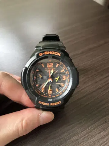 CASIO G-SHOCK 오렌지/브라 아날로그 솔라 배터리
