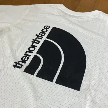 The North Face 화이트 티셔츠