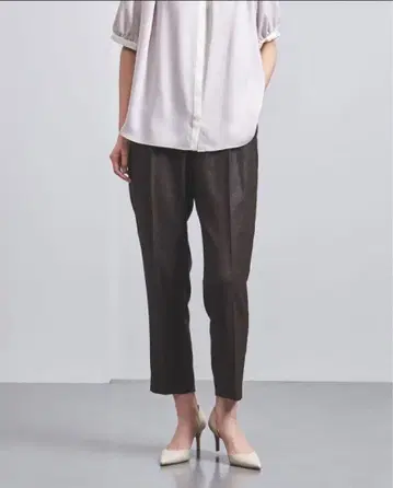 UNITED ARROWS TA/P 턱 테이퍼드 팬츠 린넨 브라운