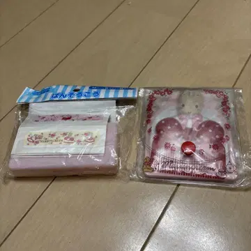 [거의 새 상품] MARRONCREAM 반창고 거울 & 빗 세트!