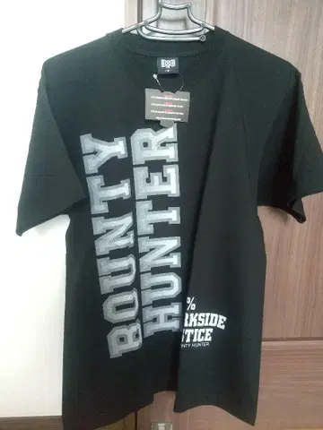 기간 한정 Bounty Hunter 러버 프린트 티셔츠 M