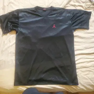 Jordan 블랙 V넥 티셔츠 XL