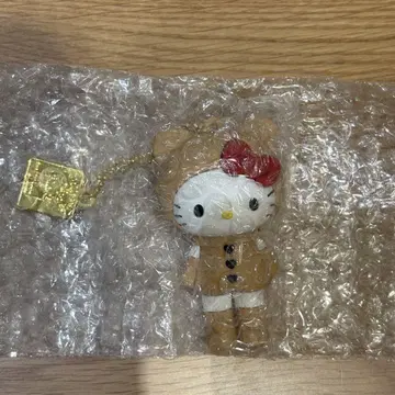 헬로키티 전 시크릿 마스코트 참 곰 수트