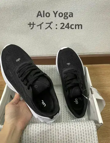 블랙 여성용 Alo Yoga Runner 스니커즈 24