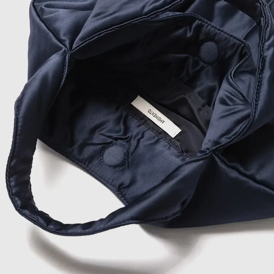 【AMOMENTO】23fw SILKY PADDED BAG Navy Silky Padded Bag by AMOMENTO on Sale