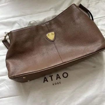 ATAO 아타오 엘르 토트 아몬드 출퇴근