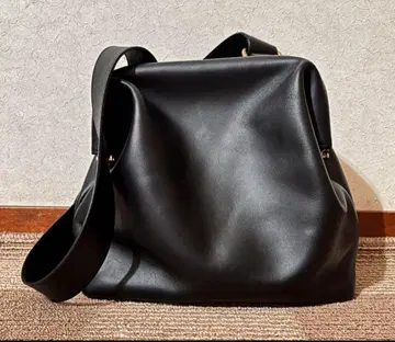 OSOI BROT BAG 브로트 숄더백 가죽 블랙