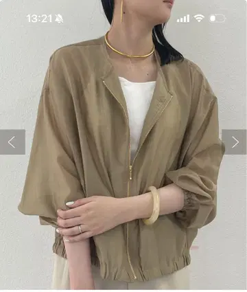 노카라 자켓 베이지 벌룬 슬리브
