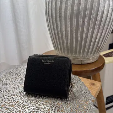 kate spade 두겹 지갑 블랙