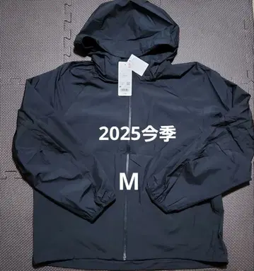 2025 최신 택 포함 유니클로 포켓형 UV 차단 후드티 M 블랙