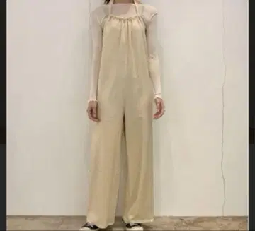베이스레인지 도어 점프수트