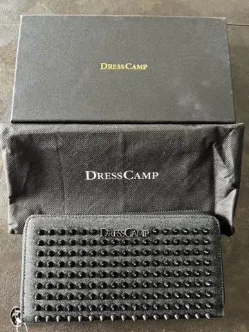 DRESSCAMP 스터드 장지갑