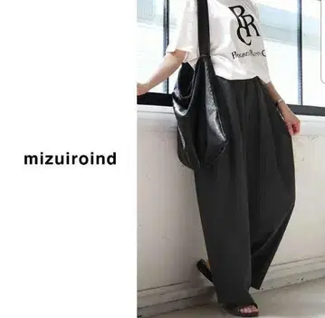 mizuiroind (미즈이로 인드) 와이드 턱 팬츠 블랙