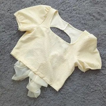 b1984 아이보리 퍼프 슬리브 탑 백 리본