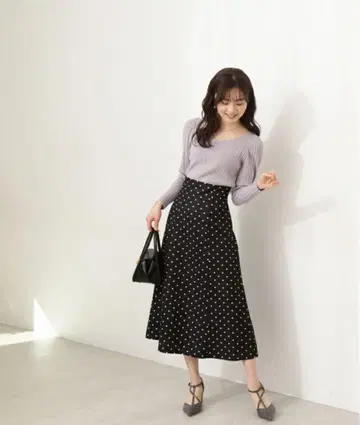 프로포션 바디 드레싱 도트 내로우 스커트 블랙 M