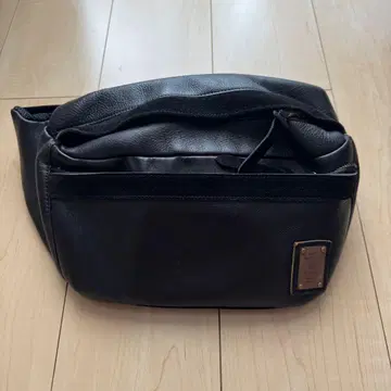 마스터피스 바디백