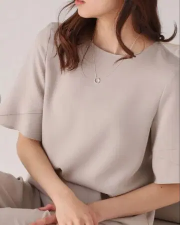 소매 디자인 블라우스