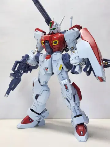 MG F80 건레이드