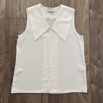 UNITED ARROWS 화이트 슬리브리스 셔츠 빅 칼라