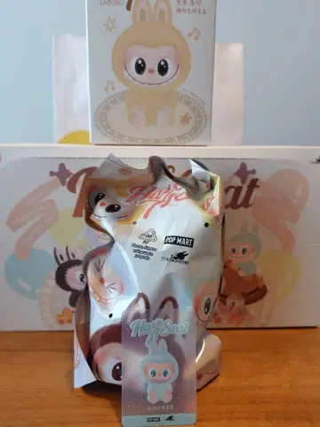 팝 마트 더 몬스터스, 자리에 앉아보세요!