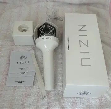 NiziU 라이트 스틱 + WithU 가입 혜택