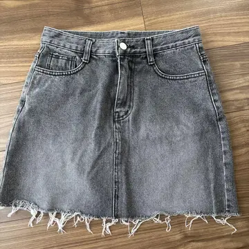 그레이 데님 미니 스커트 프린지 밑단