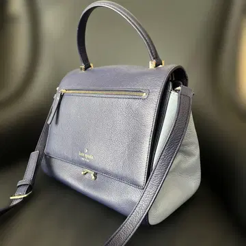 kate spade 바이컬러 가죽 숄더백 네이비 스카이블루 새상품급
