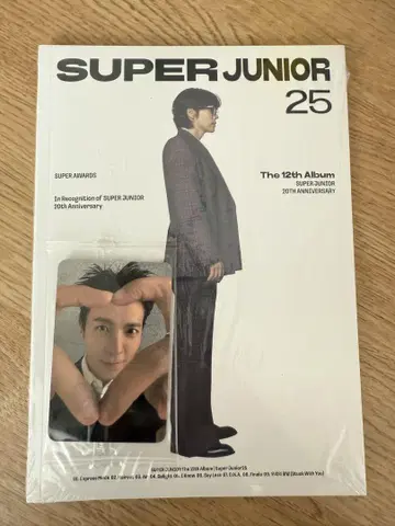 동해 'SUPER JUNIOR 25'와 쇼케이스 혜택 트레이딩 카드