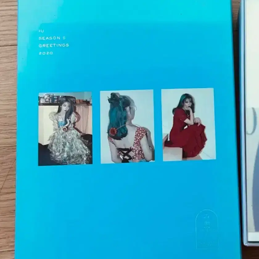 IU | 아이유 Iu seasons greetings on Bunjang Global Site.