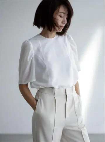 FORME 형태 PUFF SLEEVE BLOUSE 퍼프 슬리브 블라우스