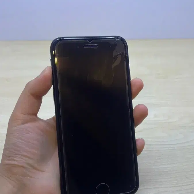 APPLE | 애플 iPhone 7 Matte Black 32GB Battery 84% on