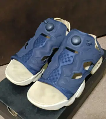 리복 Reebok insta Pump Fury 샌들 네이비 26