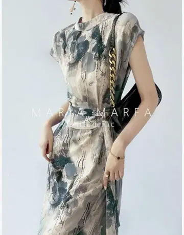 새상품 마리아 마르파 MARIA MARFA 수채화풍 슬리브리스 원피스