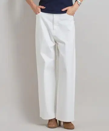 BRILL 브릴 24AW 새상품 다트 플레어 데님 팬츠 화이트
