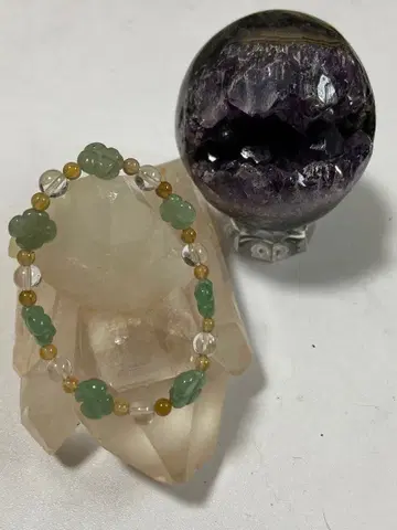 그린 아벤츄린 꽃 모양 팔찌