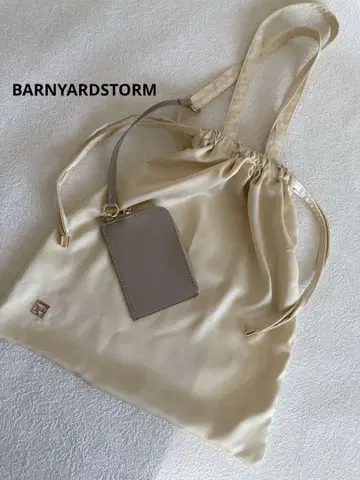 미사용 파우치 포함 라이트 토트 BARNYARD STORM 밴야드 스톰