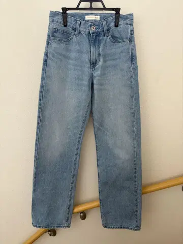 유니클로 JWANDERSON 스트레이트 청바지