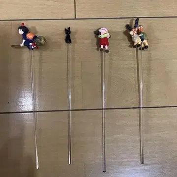 지브리 키키 지지 메이 아시타카 정원 피크 4권