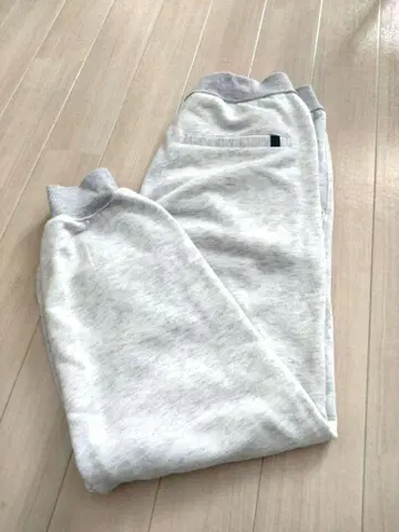 다이와 PIER39 스웨트 팬츠