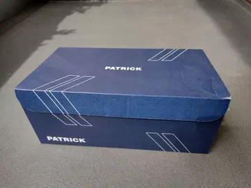 PATRICK 블랙 가죽 스니커즈