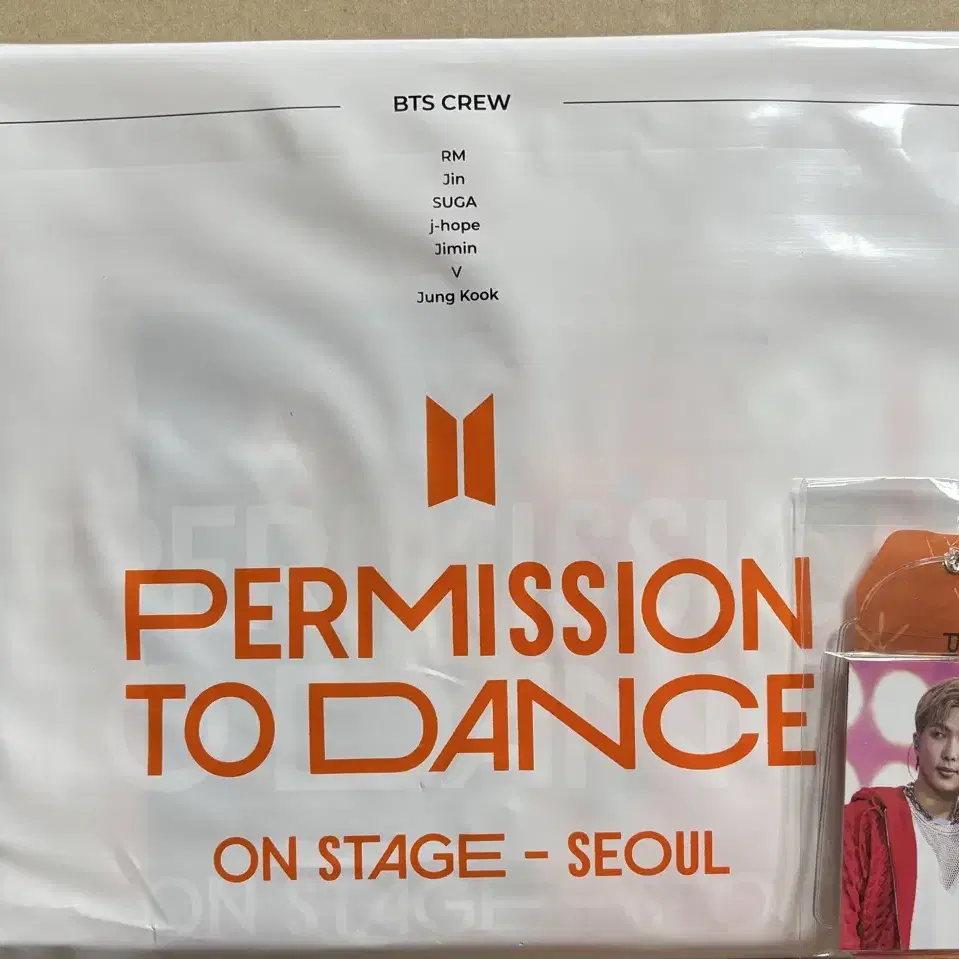 BTS (US限定) j hope on the stage VIP特典 J-HOPE【HOPE ON THE STAGE 】VIP特典 トレカ お札｜Yahoo