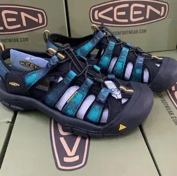 KEEN 27cm 샌들 블랙/터콰이즈