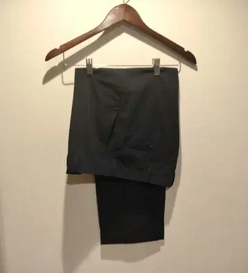 유니클로 감동 팬츠 라이트 네이비 82x73cm 밑단 더블