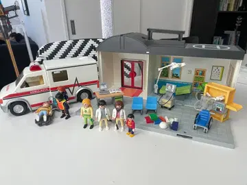 Playmobil 플레이모빌 구급차와 의료 시설 세트