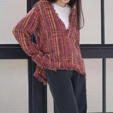 V넥 트위드 풀오버 AKTE