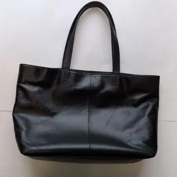 블랙 가죽 토트백