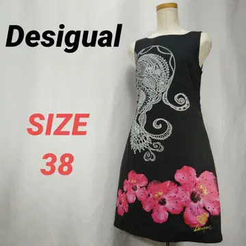 Desigual 데시구알 플라워 무늬 원피스 하이비스커스 슬리브리스 블랙