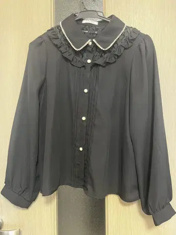 블랙 프릴 블라우스 지뢰계