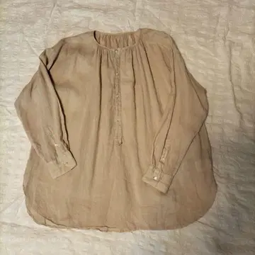 카구레 코튼 라미 거터링 블라우스